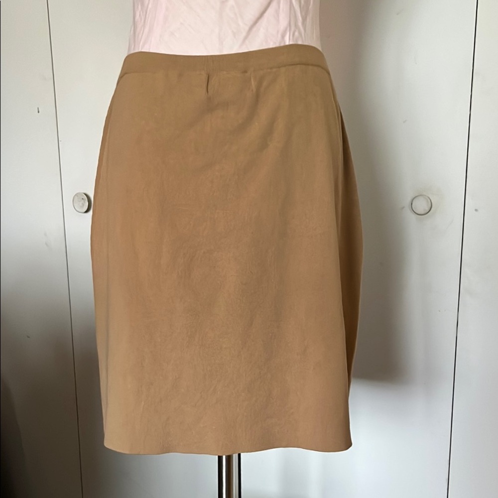 Elegant Tan Skirt